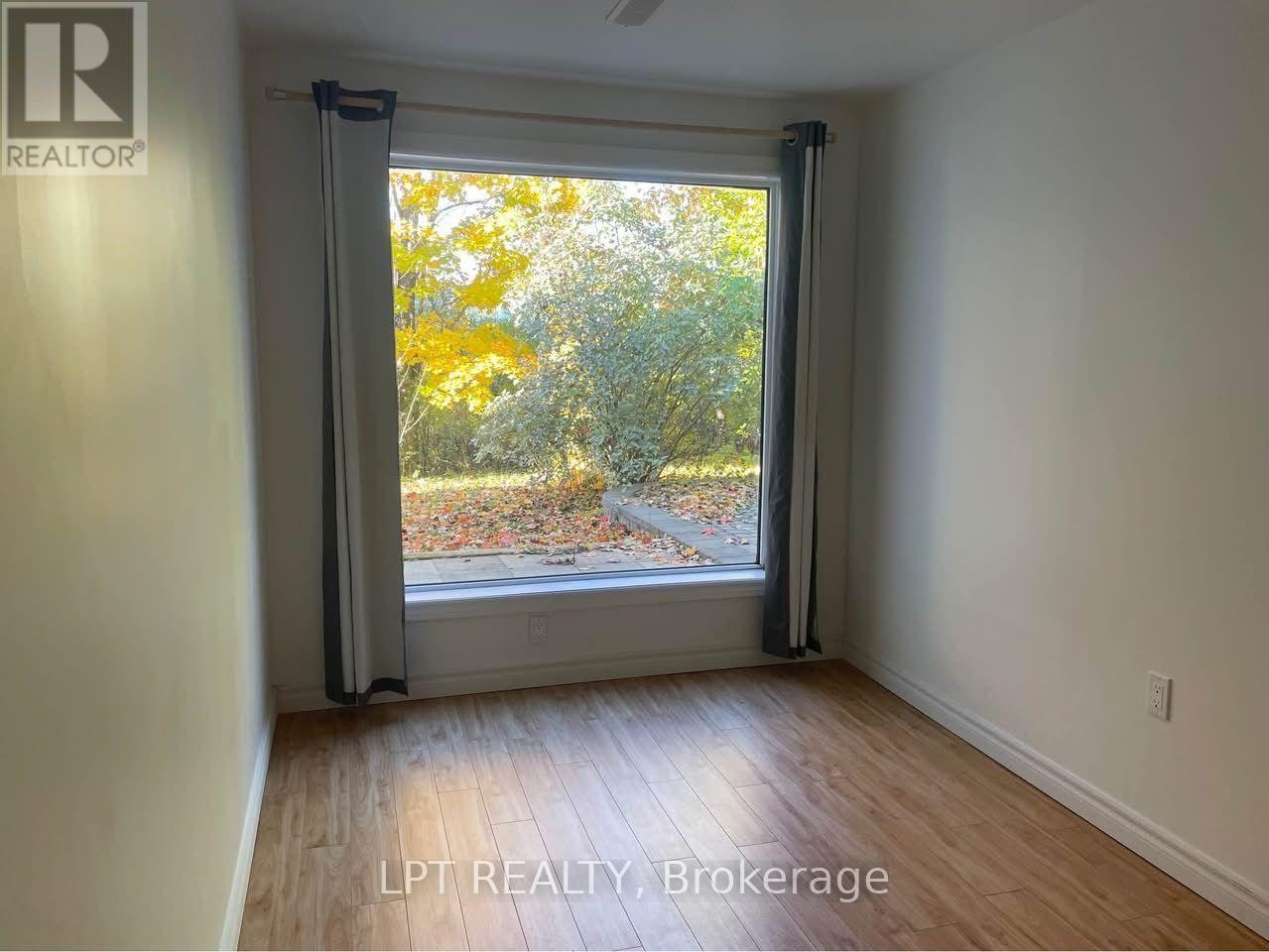 41 Highmont Court, Ottawa, ON, K2T 1B3 - 6