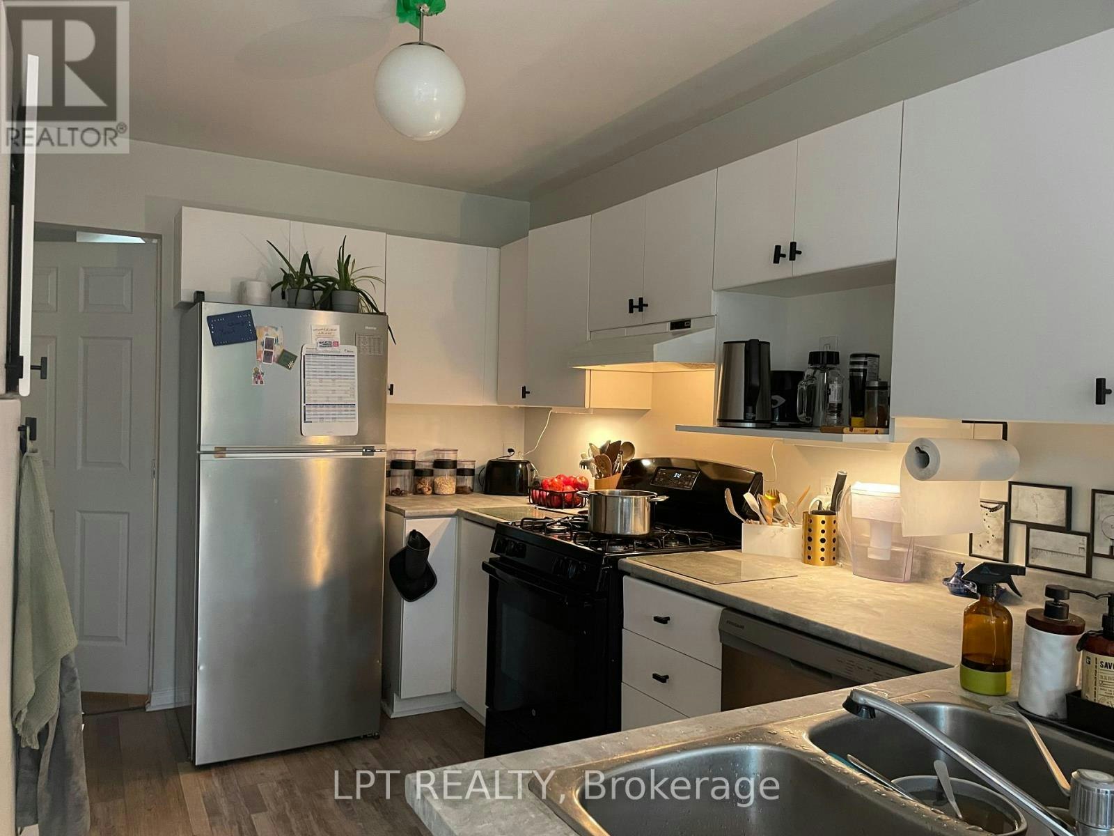41 Highmont Court, Ottawa, ON, K2T 1B3 - 14