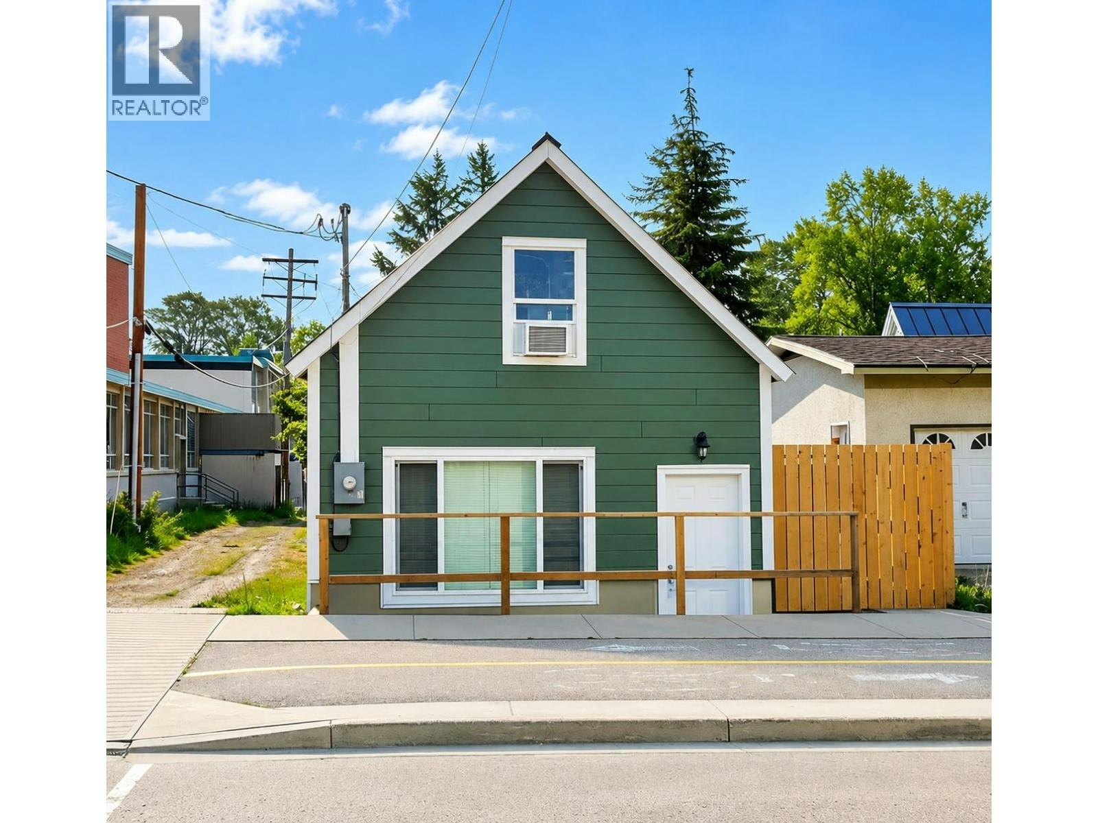 2342 Washington Street, Rossland, BC, V0G 1Y0