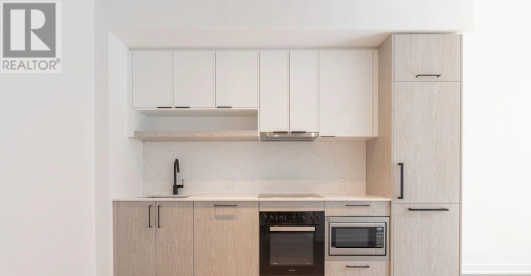 830-91 Montclair Avenue, Toronto, ON, M5P 0B1 - 6