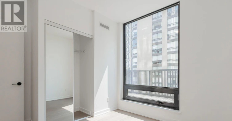 830-91 Montclair Avenue, Toronto, ON, M5P 0B1 - 17