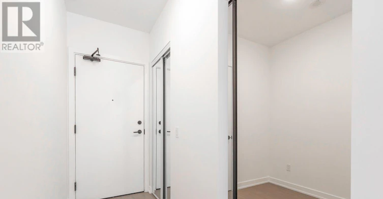 830-91 Montclair Avenue, Toronto, ON, M5P 0B1 - 2