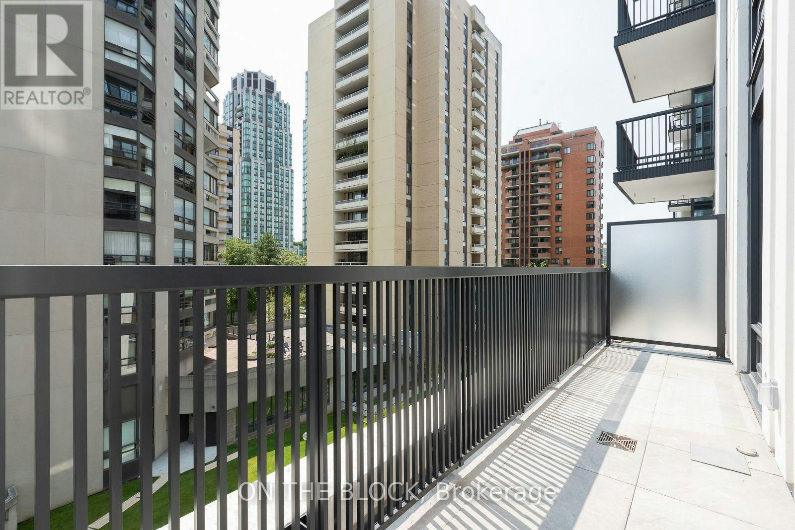 830-91 Montclair Avenue, Toronto, ON, M5P 0B1 - 20