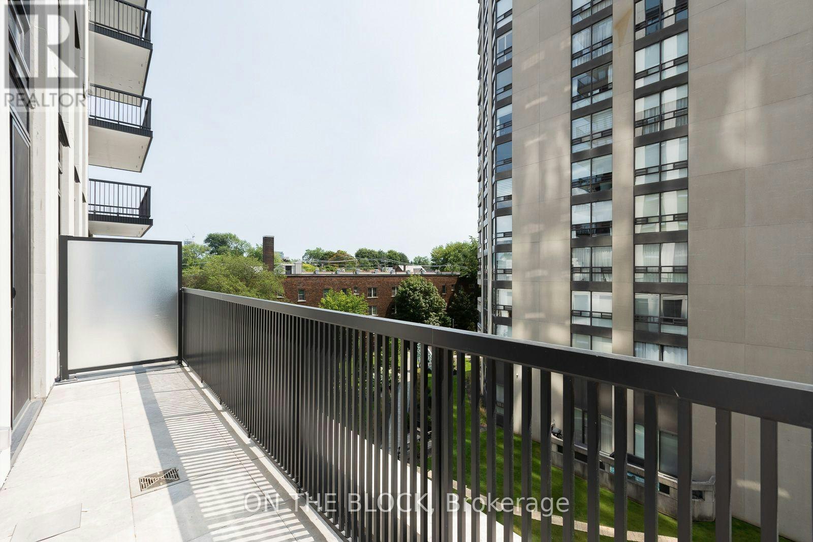 830-91 Montclair Avenue, Toronto, ON, M5P 0B1 - 21