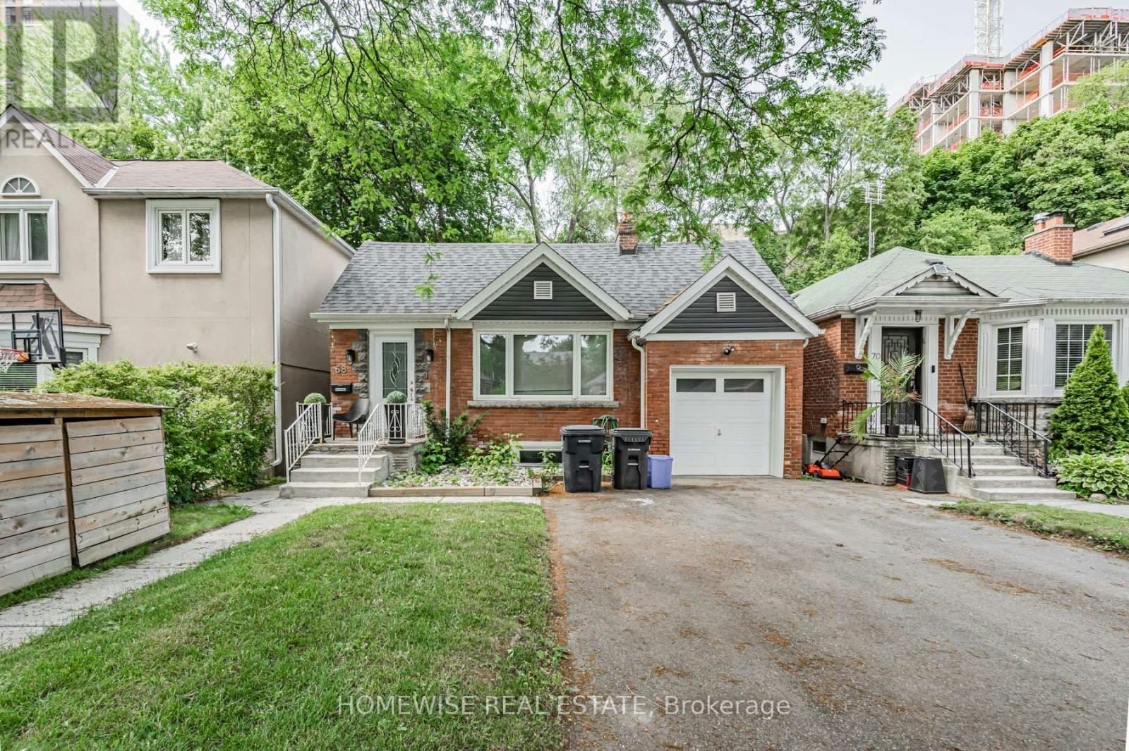 LOWER-68 Fairleigh Crescent, Toronto, ON, M6C 3R9