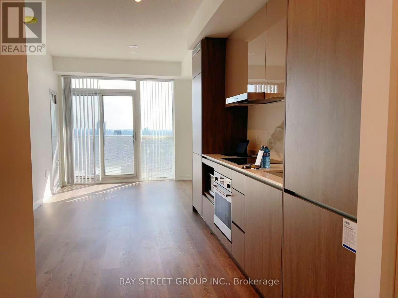 4208-28 Interchange Way, Vaughan, ON, L4K 0P8 - 2