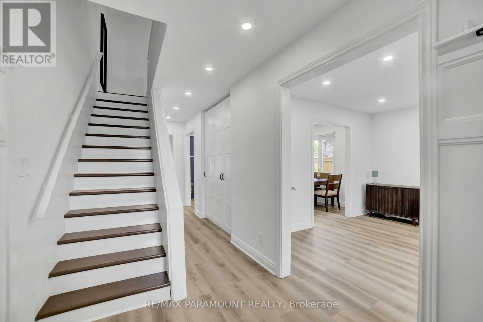 2641 Cavendish Drive, Burlington, ON, L7P 3W6 - 4