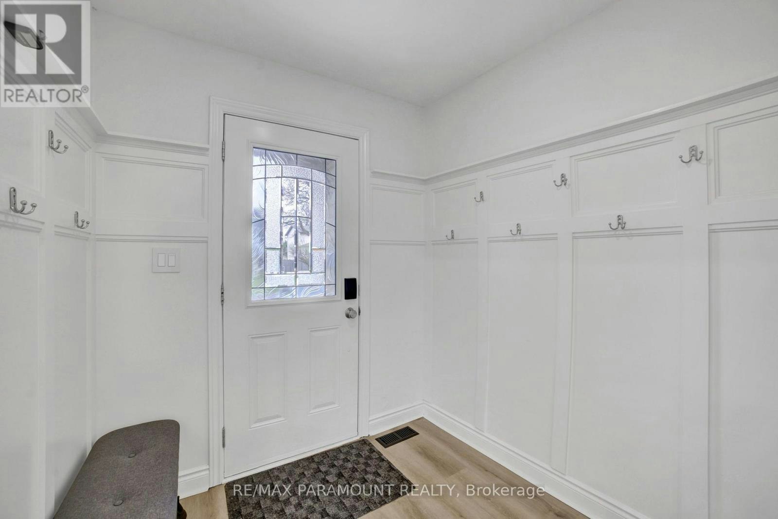 2641 Cavendish Drive, Burlington, ON, L7P 3W6 - 3