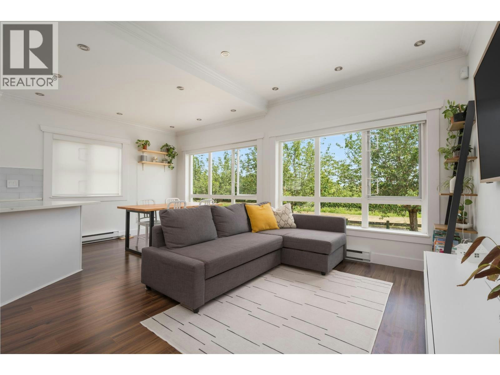 1-13028 No. 2 Road, Richmond, BC, V7E 6S4