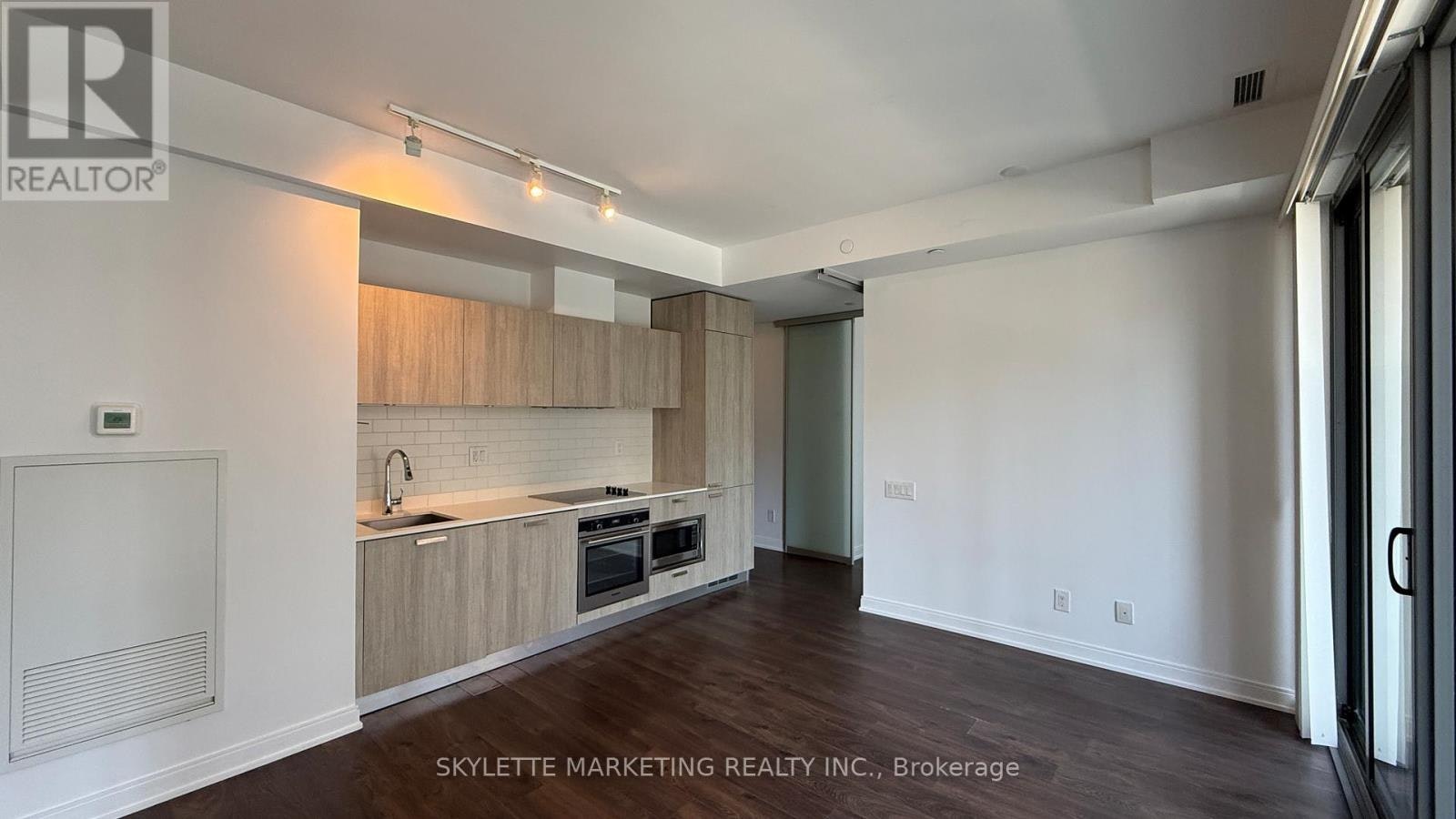 612-50 Charles Street E, Toronto, ON, M4Y 0C3 - 4