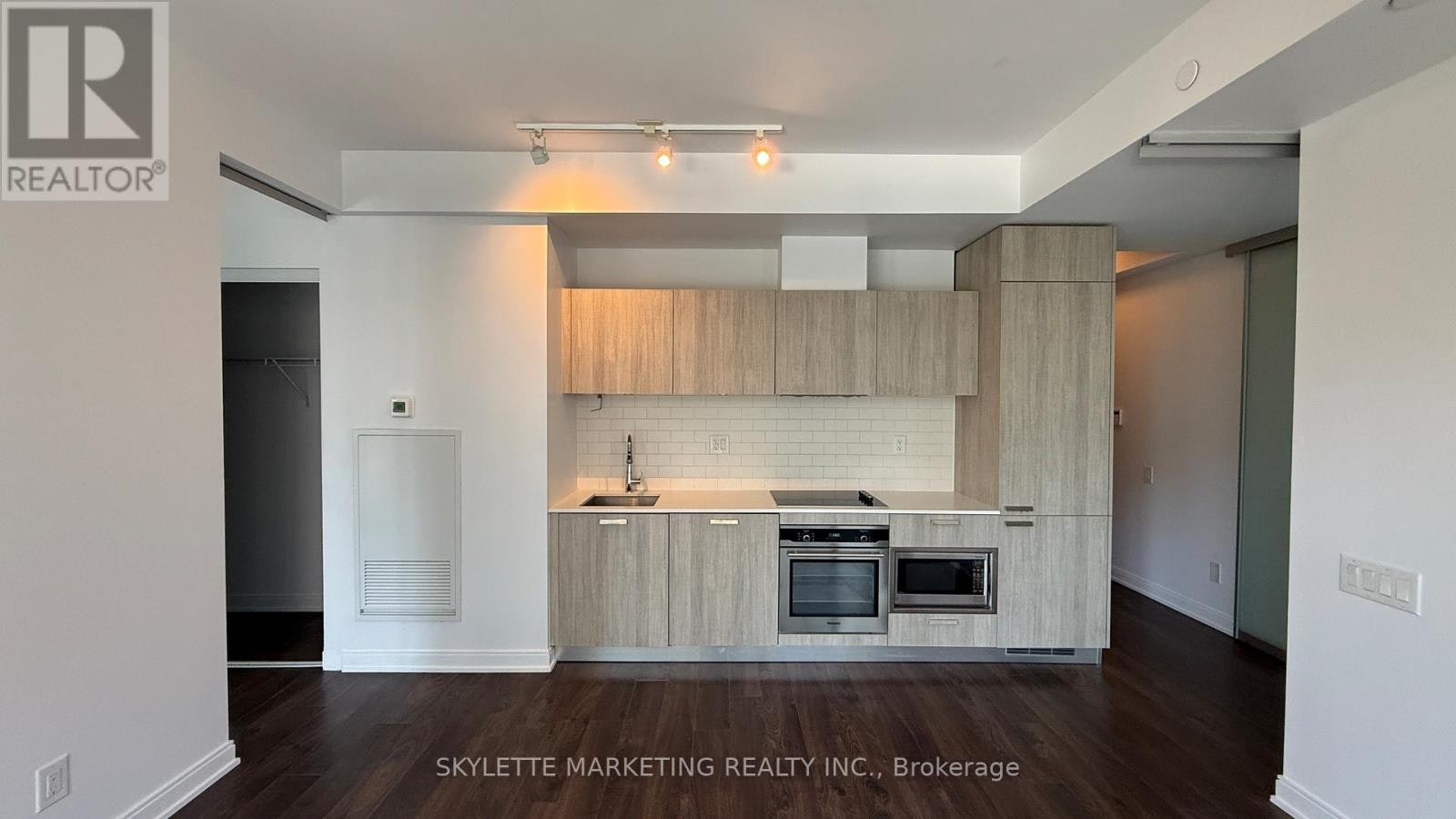 612-50 Charles Street E, Toronto, ON, M4Y 0C3 - 3