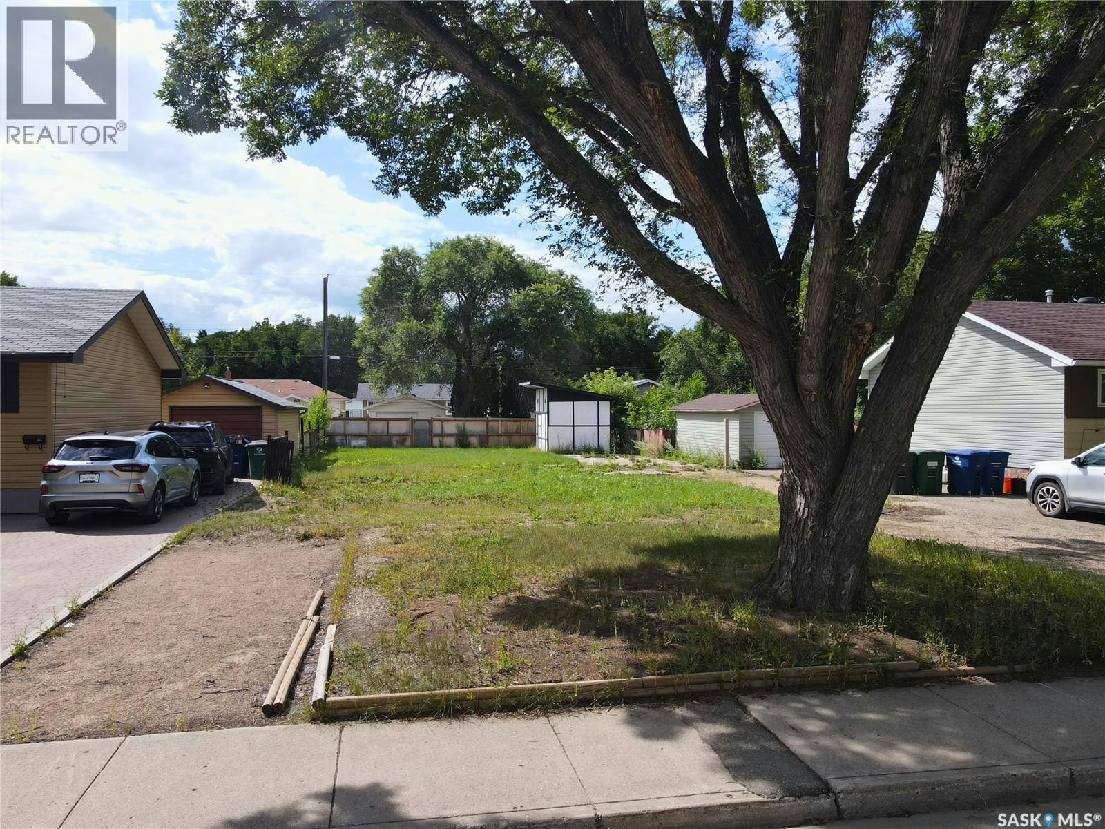 1713 D Avenue N, Saskatoon, SK, S7L 1N7
