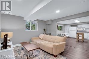 25 Weston Street, London, ON, N6C 1R2 - 8