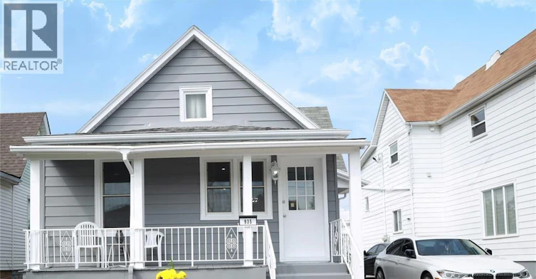 LOWER-935 Langlois Avenue, Windsor, ON, N9A 2H2 - 3