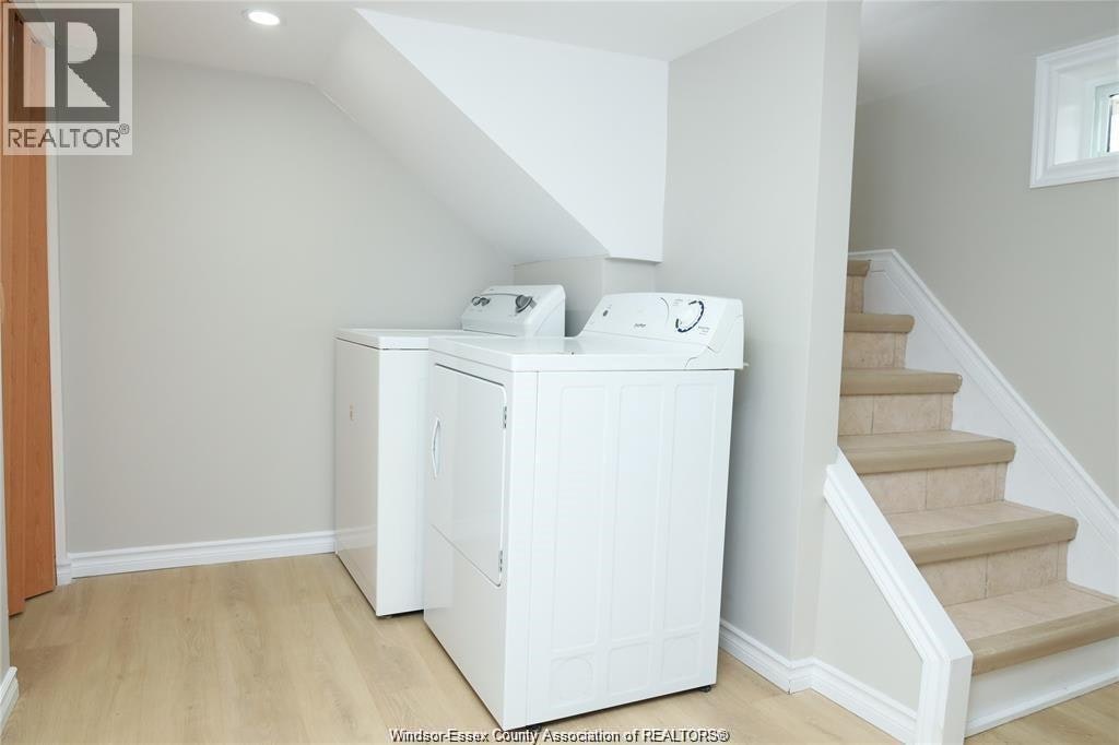 LOWER-935 Langlois Avenue, Windsor, ON, N9A 2H2 - 10