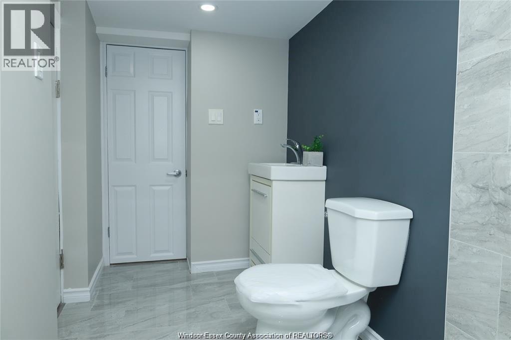 LOWER-935 Langlois Avenue, Windsor, ON, N9A 2H2 - 15