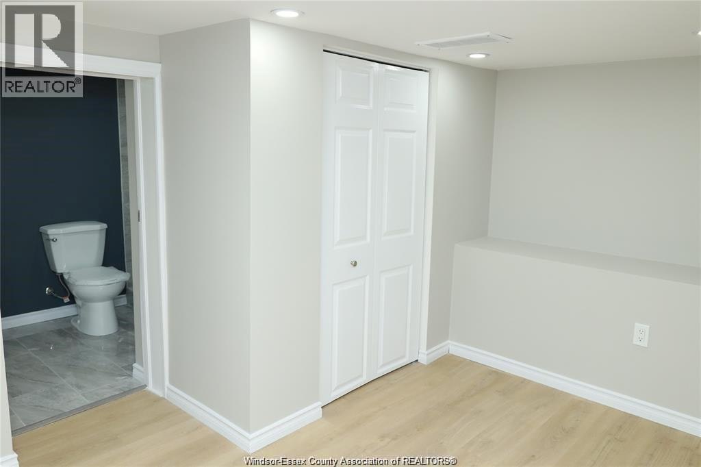 LOWER-935 Langlois Avenue, Windsor, ON, N9A 2H2 - 13