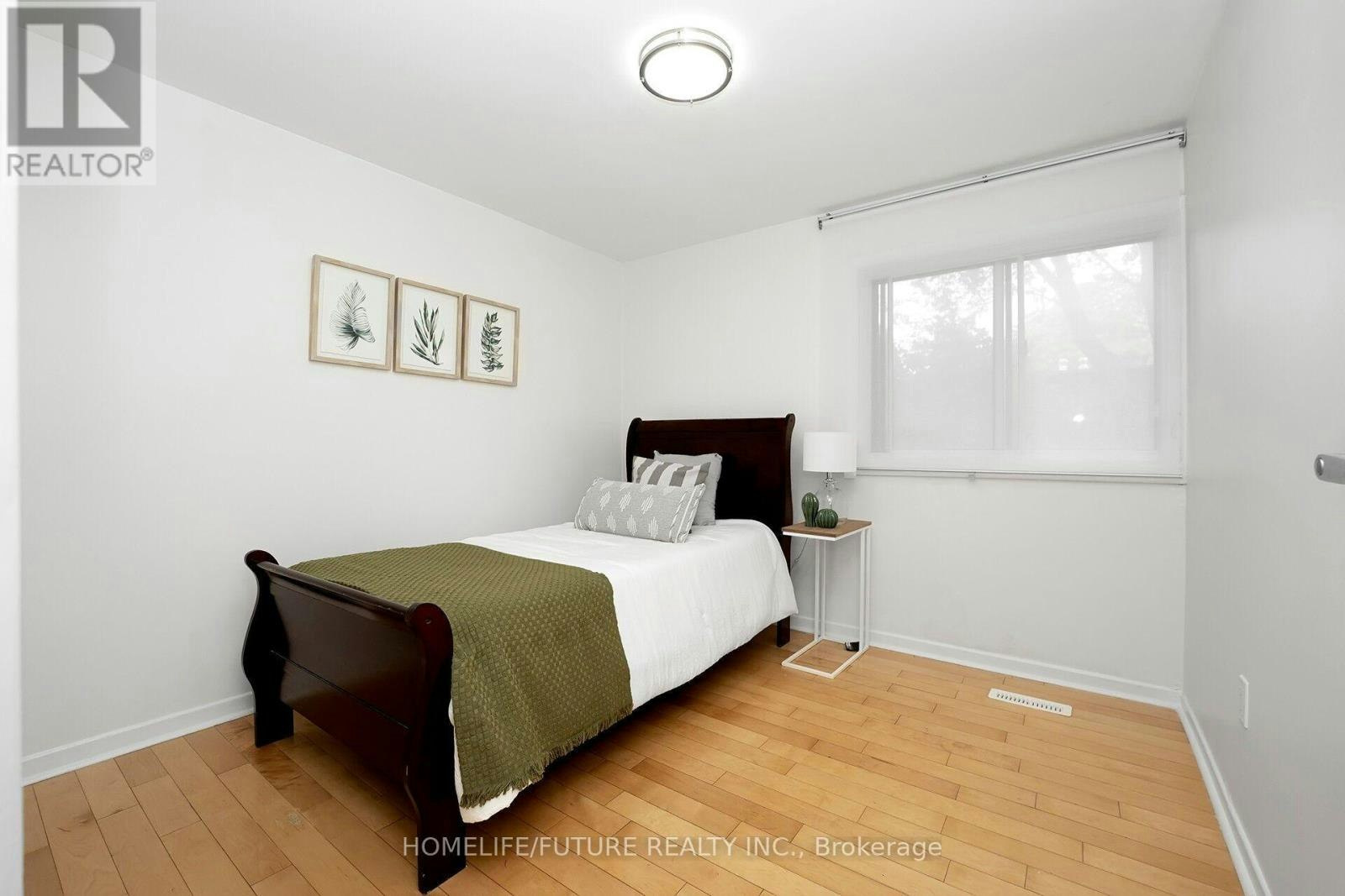 17 Song Meadoway, Toronto, ON, M2H 2T8 - 8