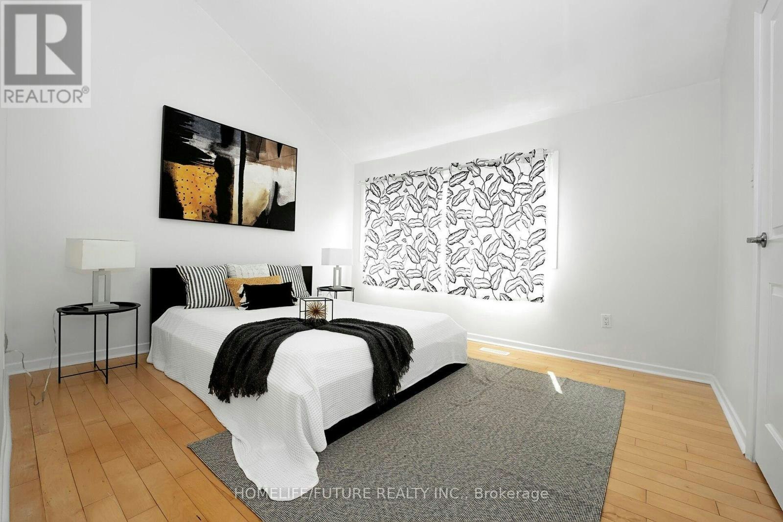 17 Song Meadoway, Toronto, ON, M2H 2T8 - 6