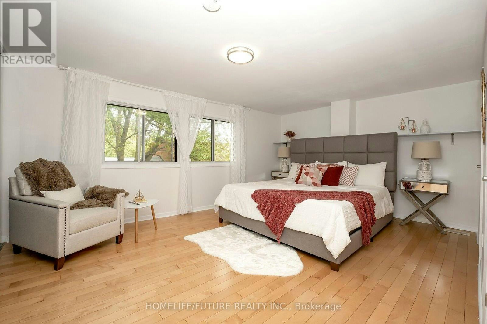 17 Song Meadoway, Toronto, ON, M2H 2T8 - 5