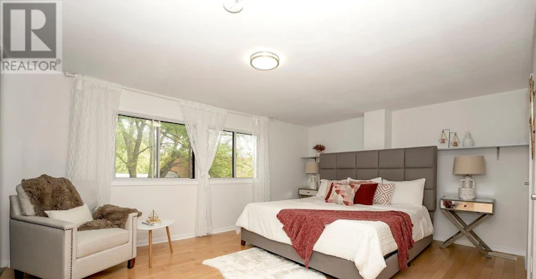 17 Song Meadoway, Toronto, ON, M2H 2T8 - 5