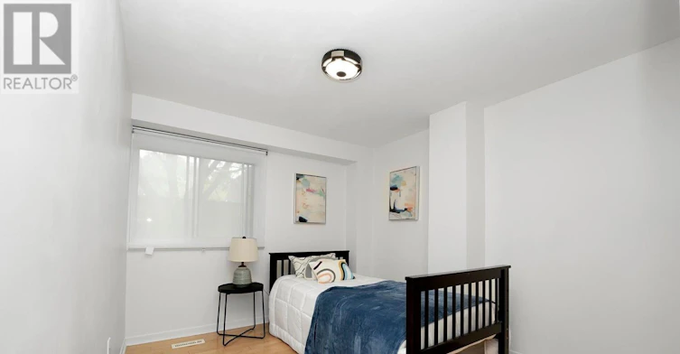 17 Song Meadoway, Toronto, ON, M2H 2T8 - 7