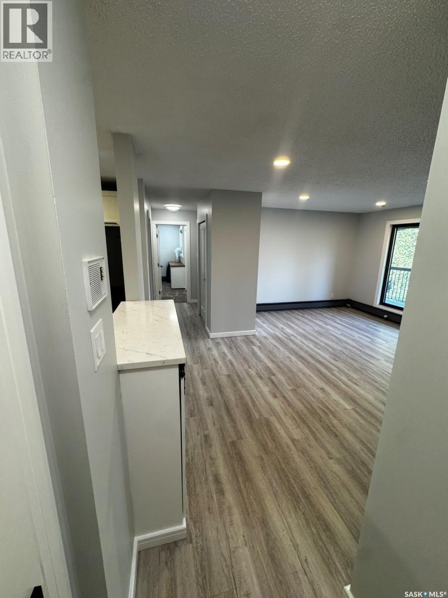 303-365 Kingsmere Boulevard, Saskatoon, SK, S7J 4J6