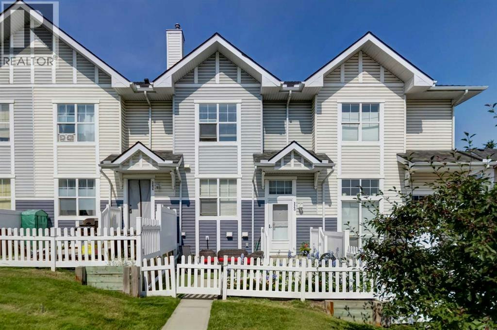 3240 New Brighton Gardens SE, Calgary, AB, T2Z 0A3
