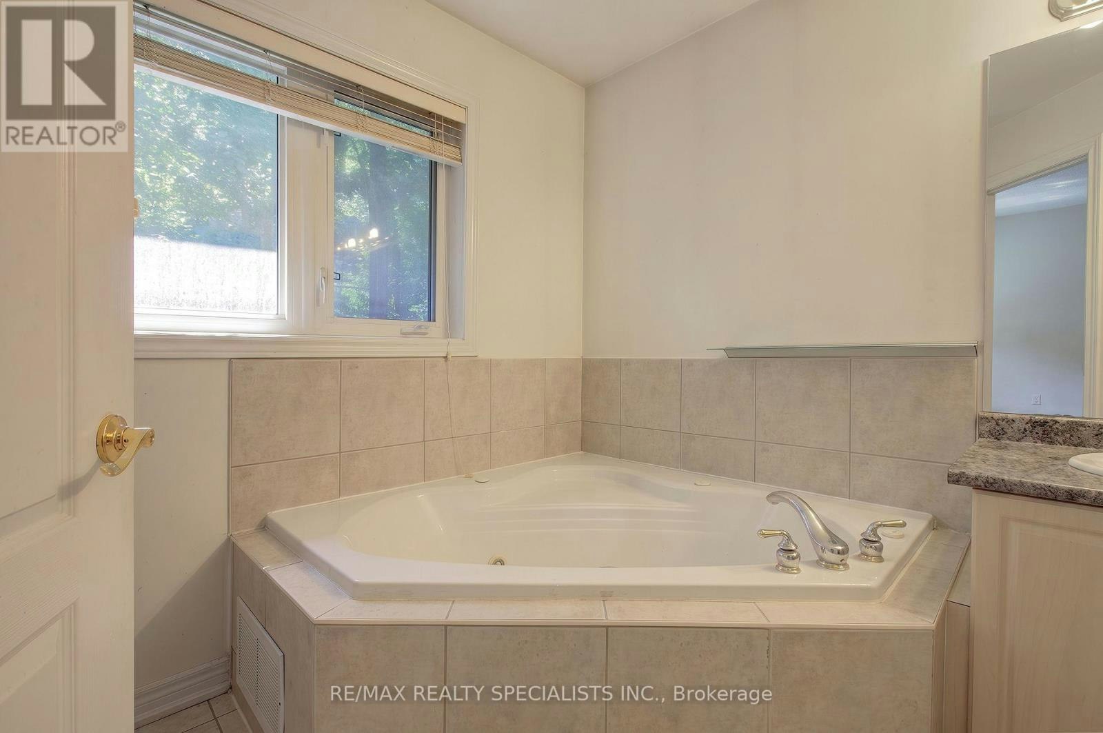 6629 Blackheath Ridge, Mississauga, ON, L5W 1Z7 - 14