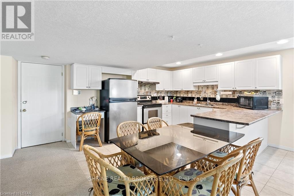 UPPER-1841 Foxwood Avenue, London, ON, N6G 0C4 - 30