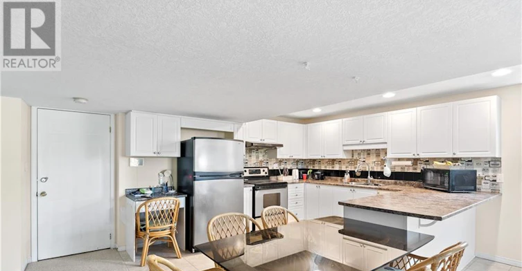 UPPER-1841 Foxwood Avenue, London, ON, N6G 0C4 - 30
