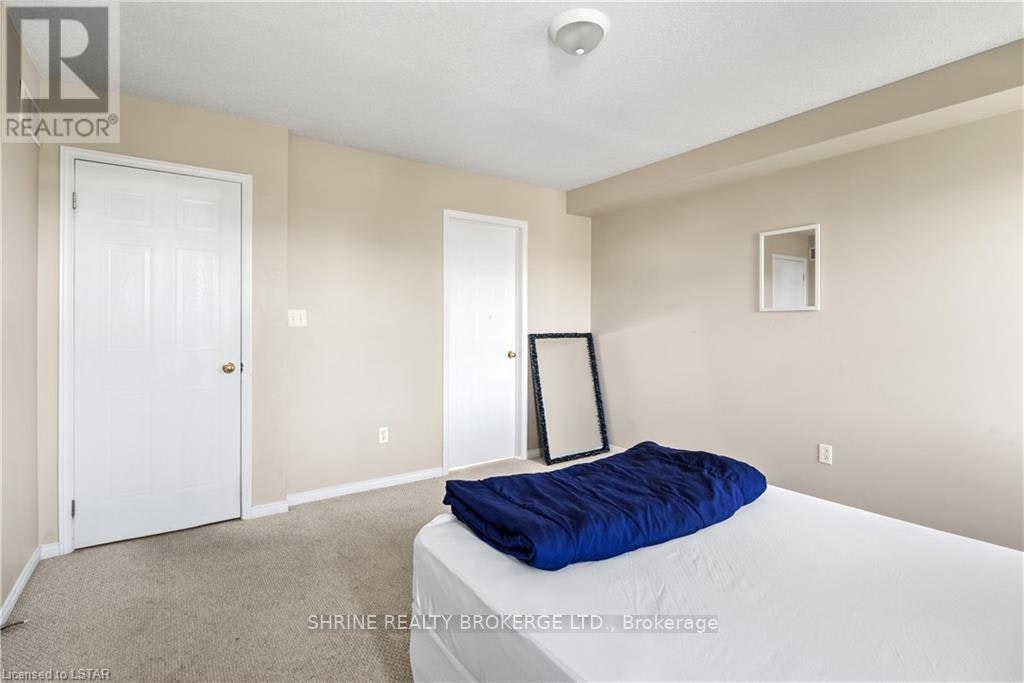 UPPER-1841 Foxwood Avenue, London, ON, N6G 0C4 - 17