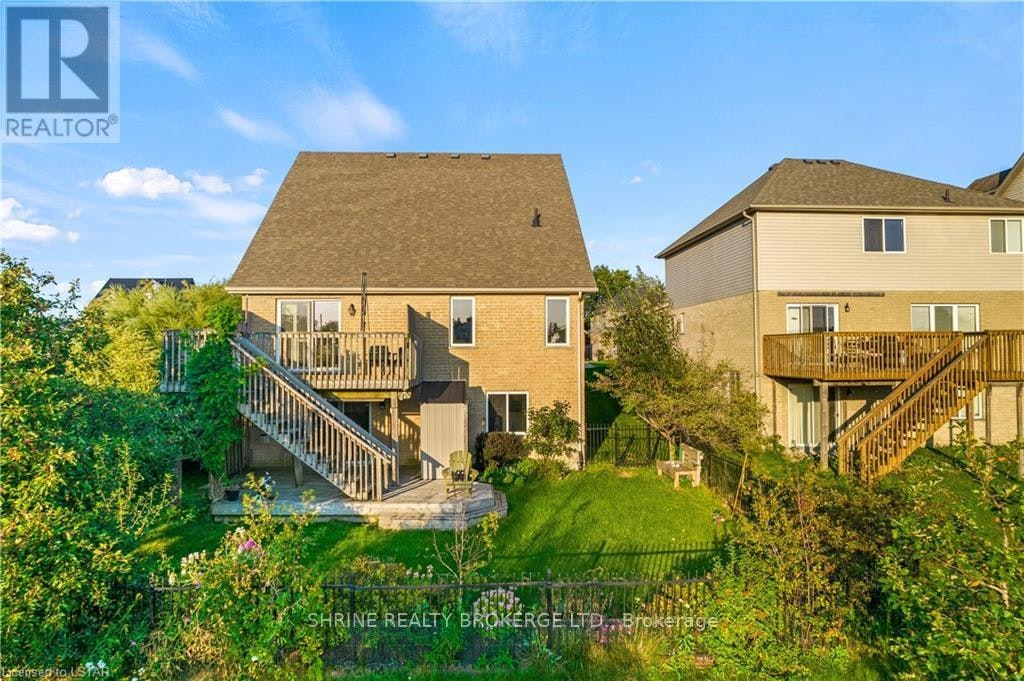 UPPER-1841 Foxwood Avenue, London, ON, N6G 0C4 - 36