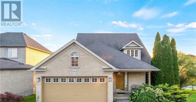 UPPER-1841 Foxwood Avenue, London, ON, N6G 0C4