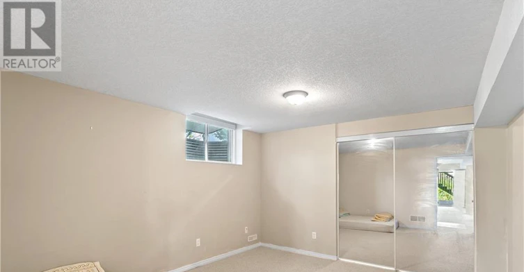 UPPER-1841 Foxwood Avenue, London, ON, N6G 0C4 - 31