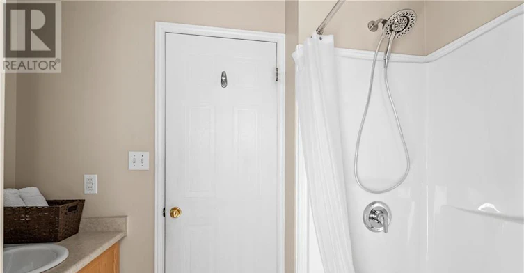 UPPER-1841 Foxwood Avenue, London, ON, N6G 0C4 - 21