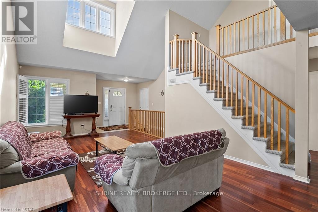 UPPER-1841 Foxwood Avenue, London, ON, N6G 0C4 - 8
