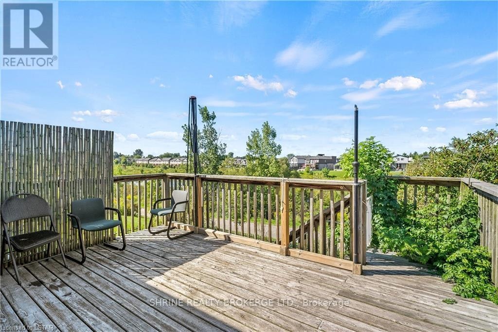 UPPER-1841 Foxwood Avenue, London, ON, N6G 0C4 - 24