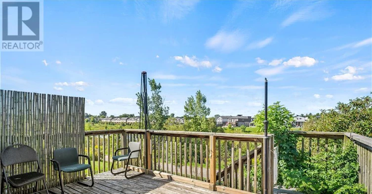 UPPER-1841 Foxwood Avenue, London, ON, N6G 0C4 - 24