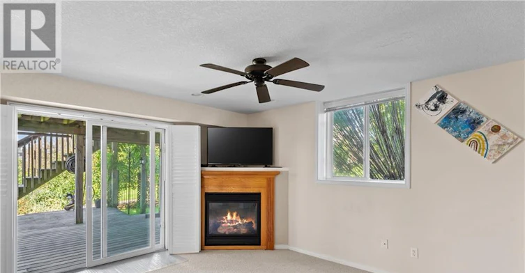 UPPER-1841 Foxwood Avenue, London, ON, N6G 0C4 - 28