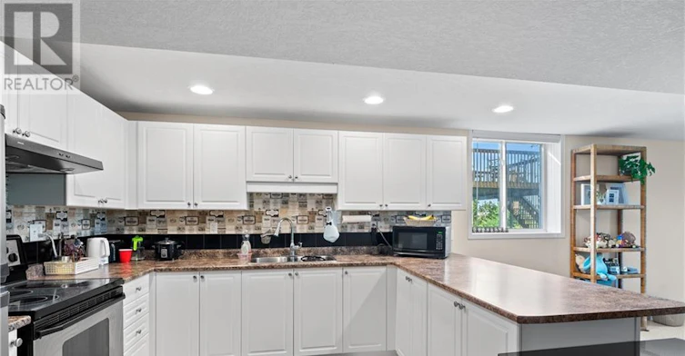 UPPER-1841 Foxwood Avenue, London, ON, N6G 0C4 - 29