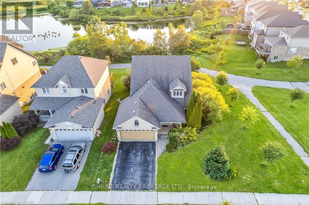 UPPER-1841 Foxwood Avenue, London, ON, N6G 0C4 - 3