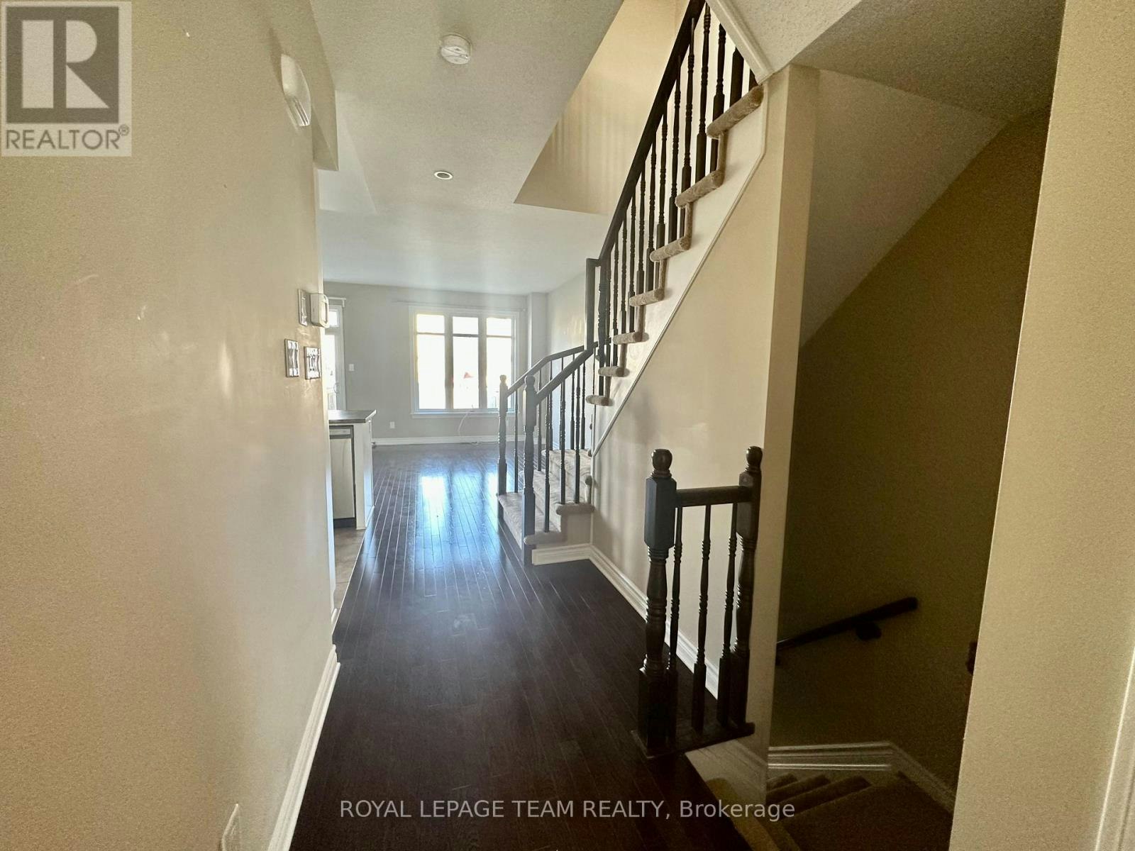 940 Cobble Hill Drive, Ottawa, ON, K2J 5P8 - 8