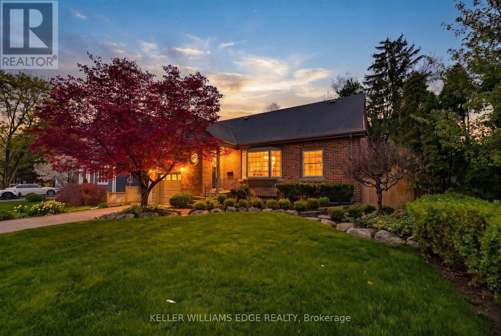 586 Woodland Avenue, Burlington, ON, L7R 2S5