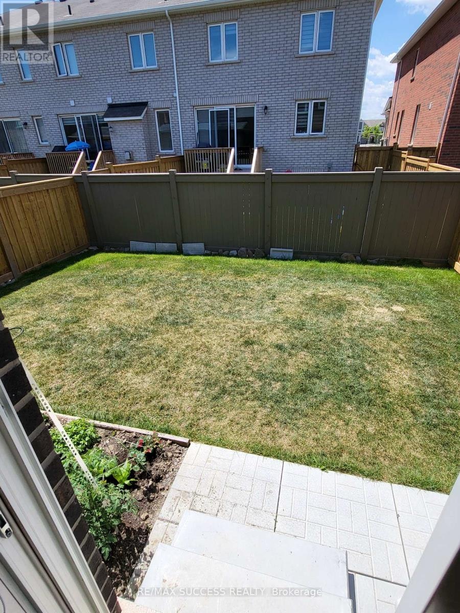 725 Kennedy Circle W, Milton, ON, L9E 1R9 - 21