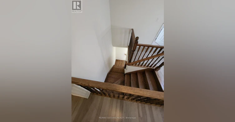 725 Kennedy Circle W, Milton, ON, L9E 1R9 - 9