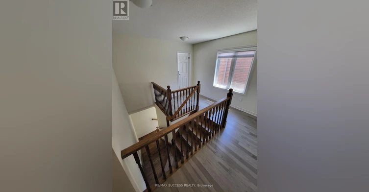 725 Kennedy Circle W, Milton, ON, L9E 1R9 - 10