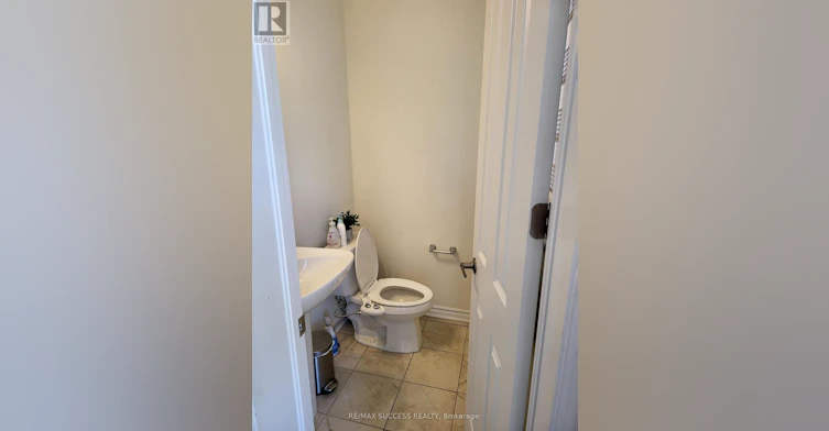 725 Kennedy Circle W, Milton, ON, L9E 1R9 - 3