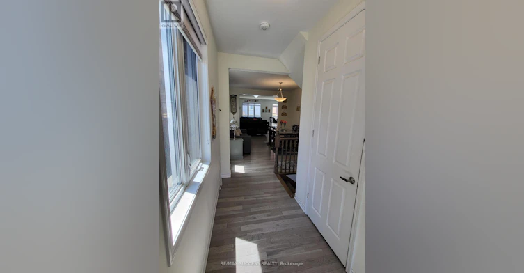 725 Kennedy Circle W, Milton, ON, L9E 1R9 - 2