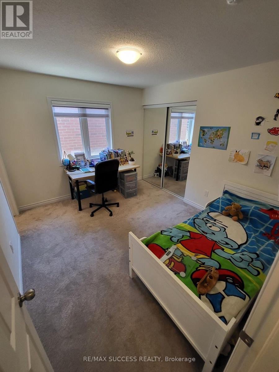725 Kennedy Circle W, Milton, ON, L9E 1R9 - 16